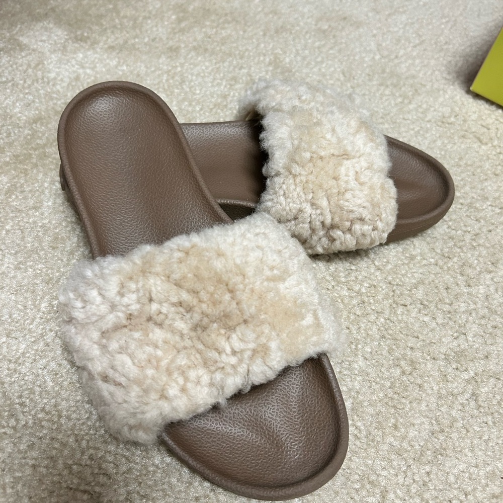 Cozy Shearling UGG Slide Sandals - Cream and Brown